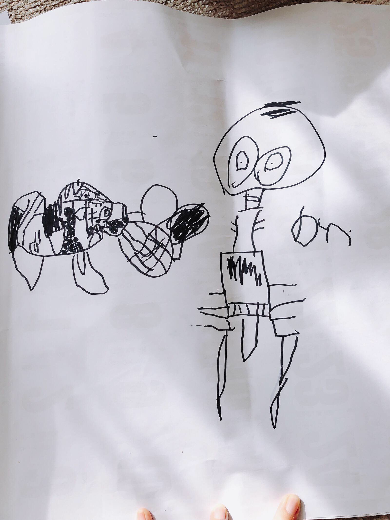 4歳児が描いた迷路とロボ